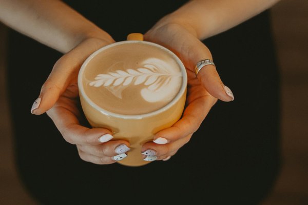 Le perfecto cuir femme : une allure rebelle et sophistiquée